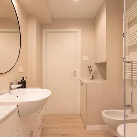 Wonderful 2 Bedrooms Fiera Area - Mirable Pm Milan